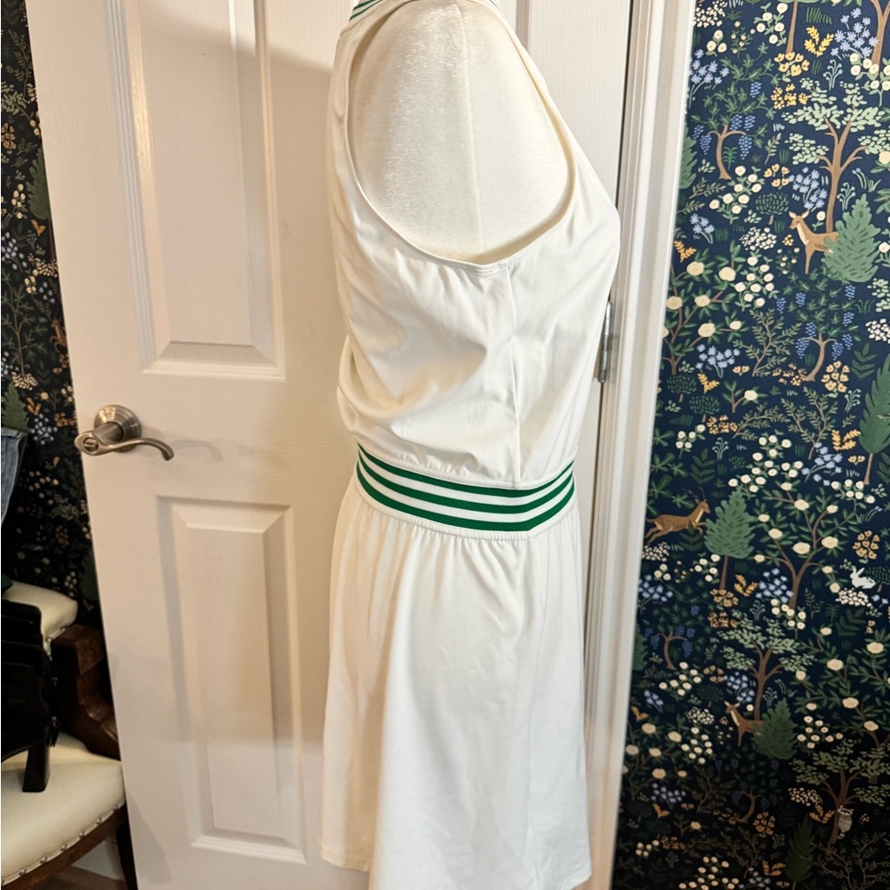 HALARA White Tennis Dress with Green Accents - Picture 4 of 5